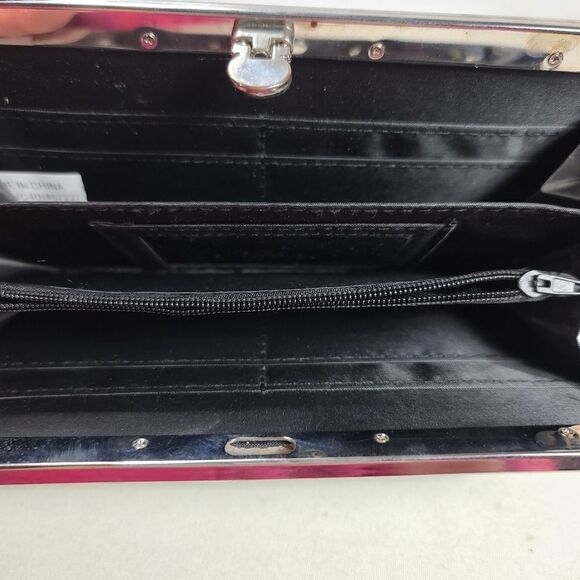 Modern Mint & Yellow Quatrefoil Pattern Wallet - Picture 6 of 6